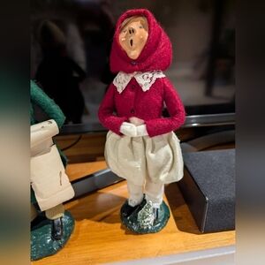Byers Choice Choir Caroler, Red Blouse & White Collar Holiday Figurine